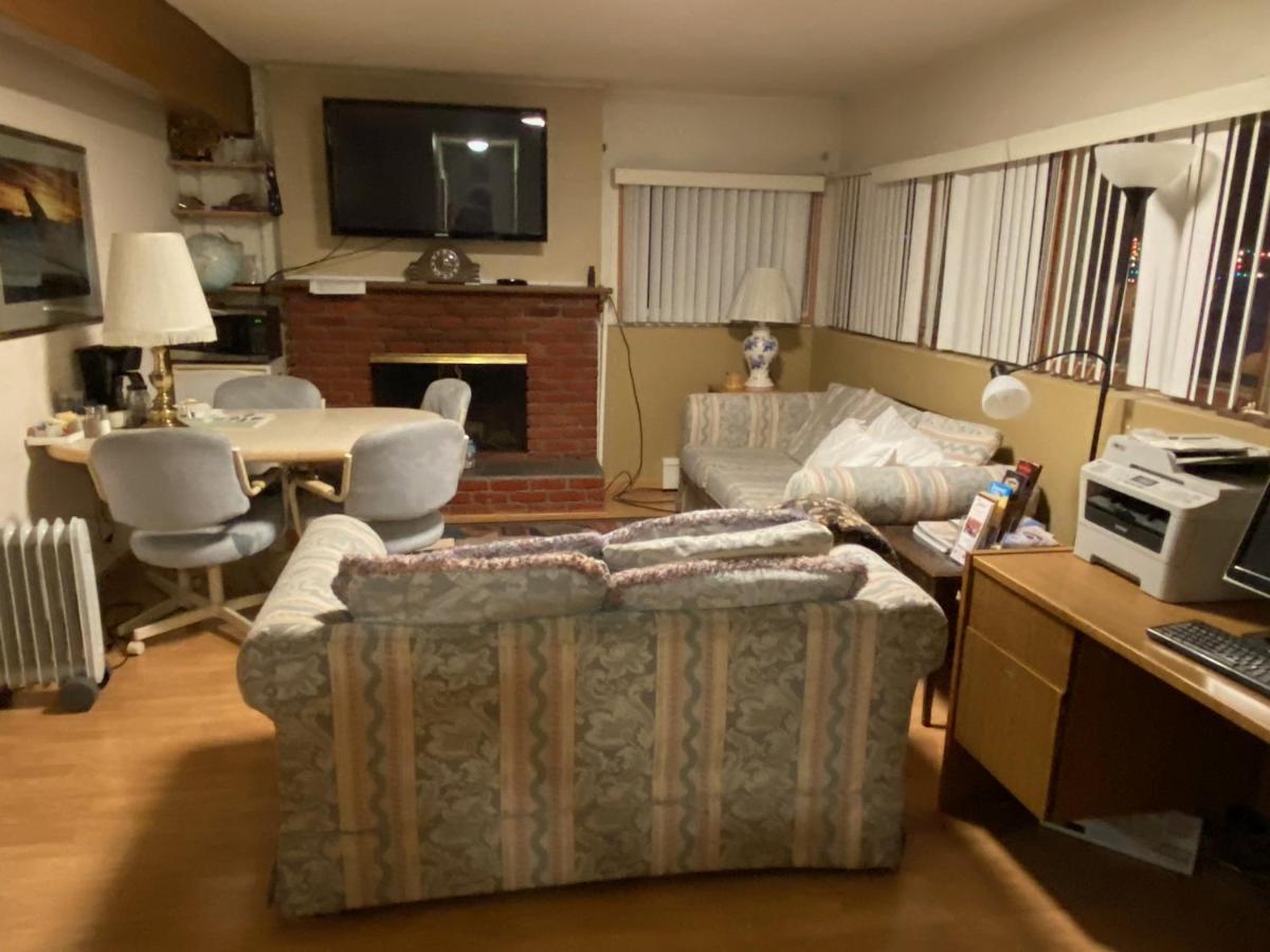 Alaska European Bed & Breakfast Анкоридж Екстер'єр фото