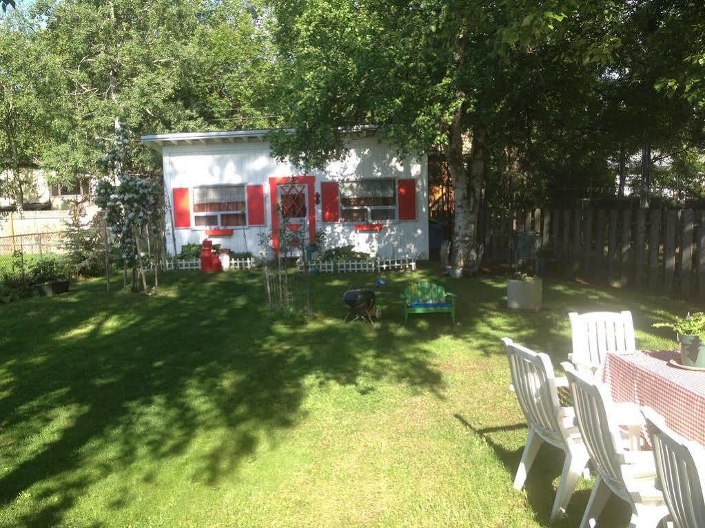 Alaska European Bed & Breakfast Анкоридж Екстер'єр фото
